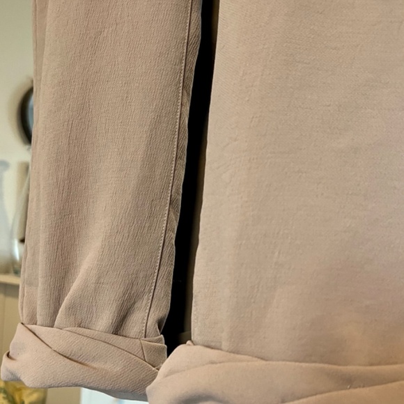 Wilfred paper bag crepe dress pant, size 6 - Picture 3 of 5